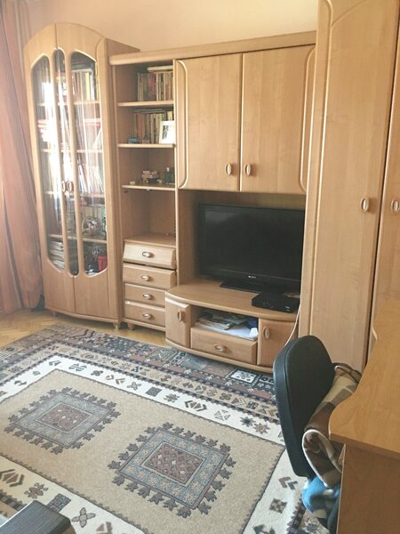 Piata Traian, apartament 4 camere mare si luminos, 2 bai, comision 0