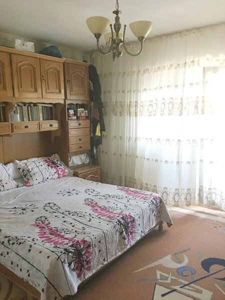 Piata Traian, apartament 4 camere mare si luminos, 2 bai, comision 0